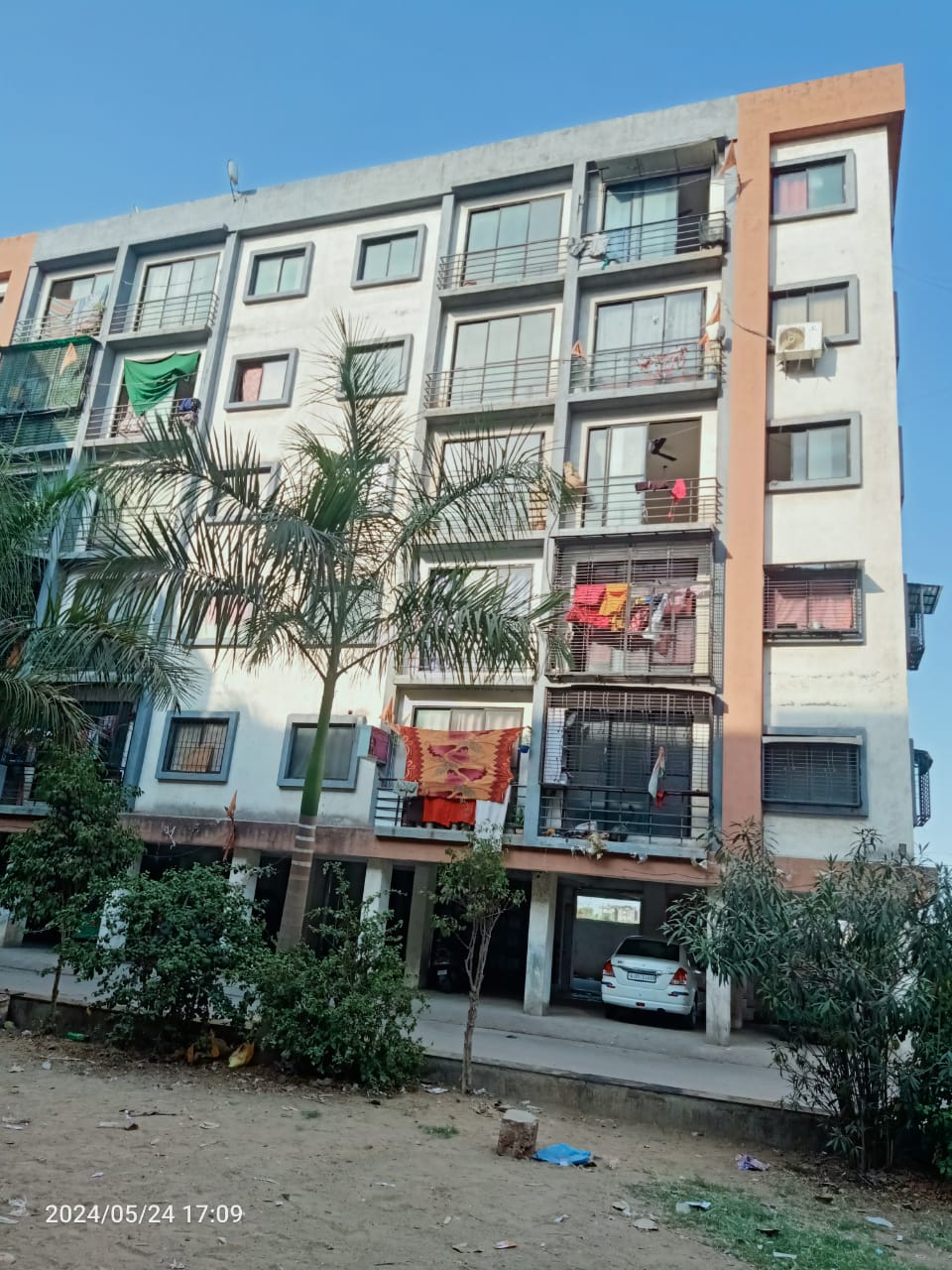 Residential Apartment In MAJURA GATE, SURAT